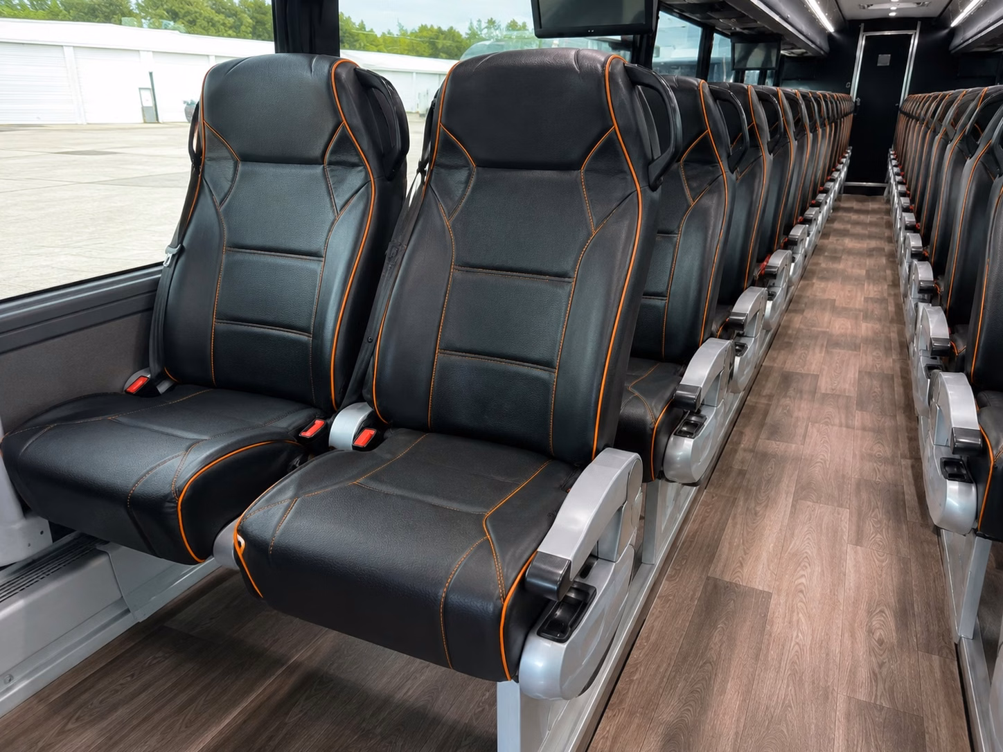 charter buses for large st clair shores wedding receptions and multi venue celebrations