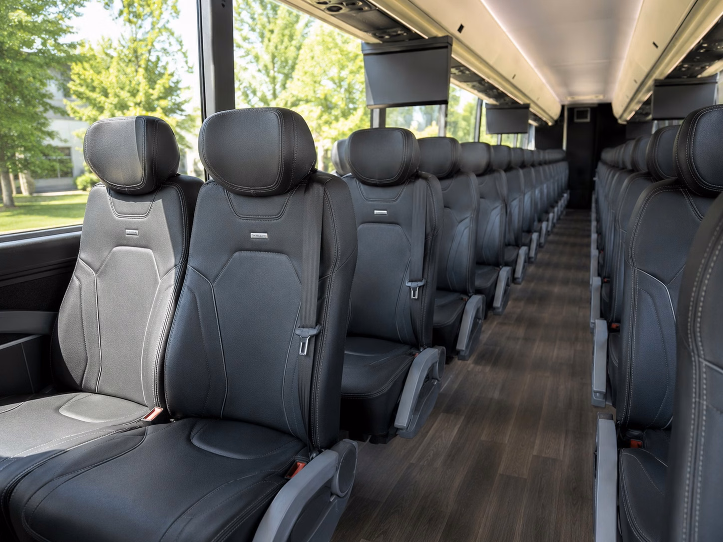 corporate event bus rentals in st clair shores