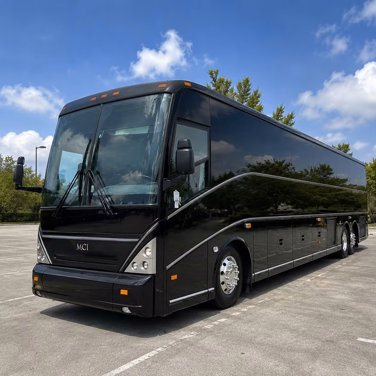 corporate event shuttle bus rentals in st clair shores and metro detroit