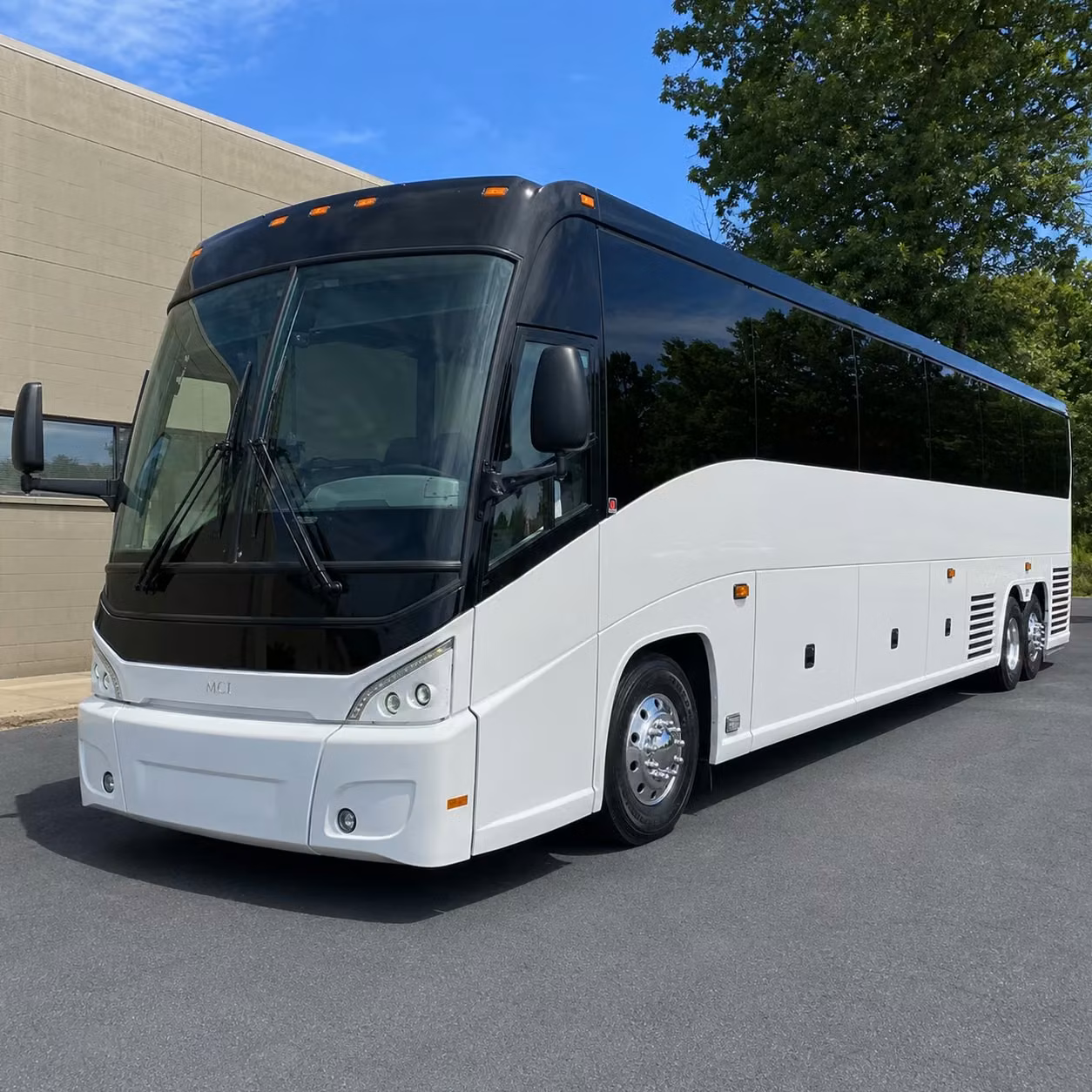 long distance wedding guest shuttles from st clair shores to destination venues