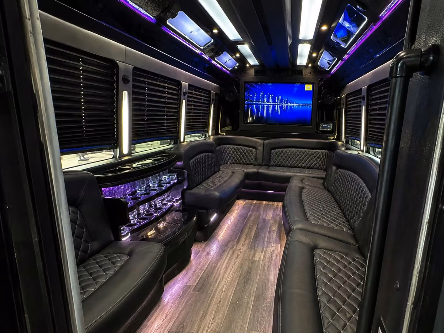 party buses for st clair shores prom groups who want to arrive in style