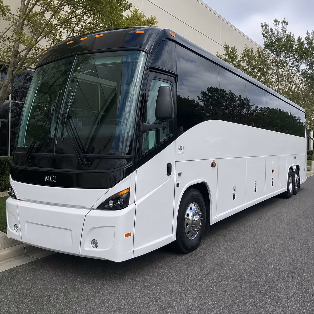 reliable commuter shuttle routes along jefferson avenue and the lakeshore corridor