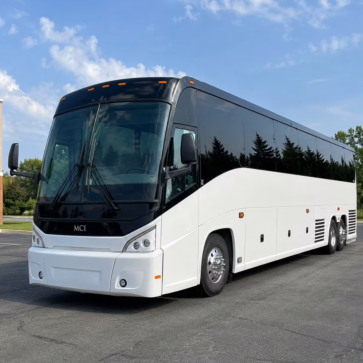 stclairshorescharterbuscompany com lets you compare long distance bus rentals for church and community groups in st clair shores